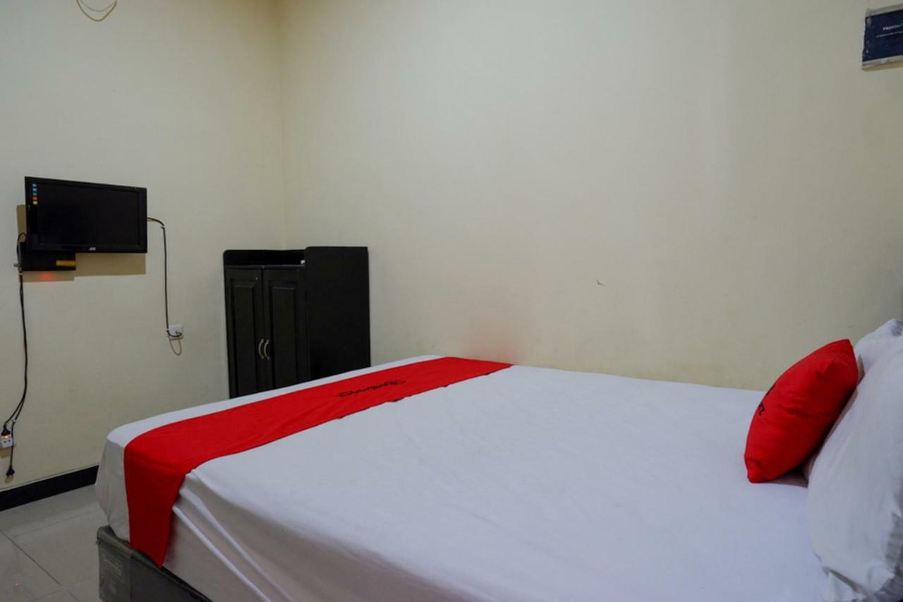 Reddoorz Near Gor Wisanggeni Ξενοδοχείο Tegal  Εξωτερικό φωτογραφία