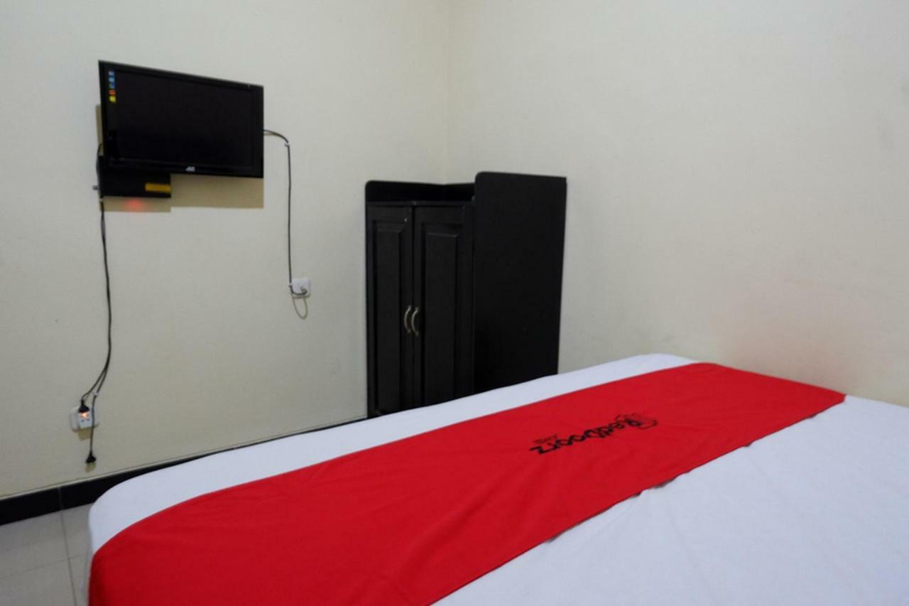 Reddoorz Near Gor Wisanggeni Ξενοδοχείο Tegal  Εξωτερικό φωτογραφία